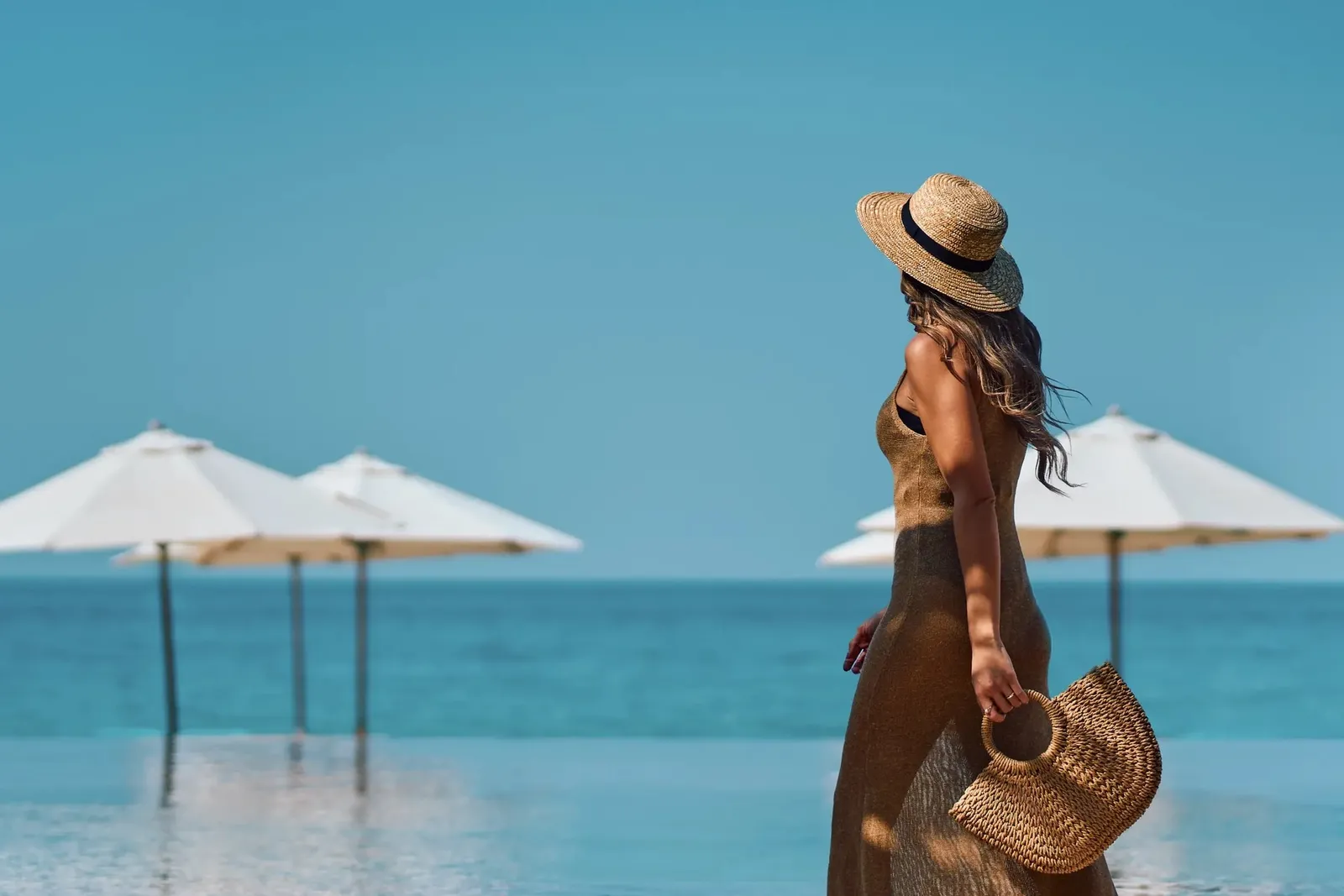 Jumeirah Al Qasr — pool, press photograph from the official property site