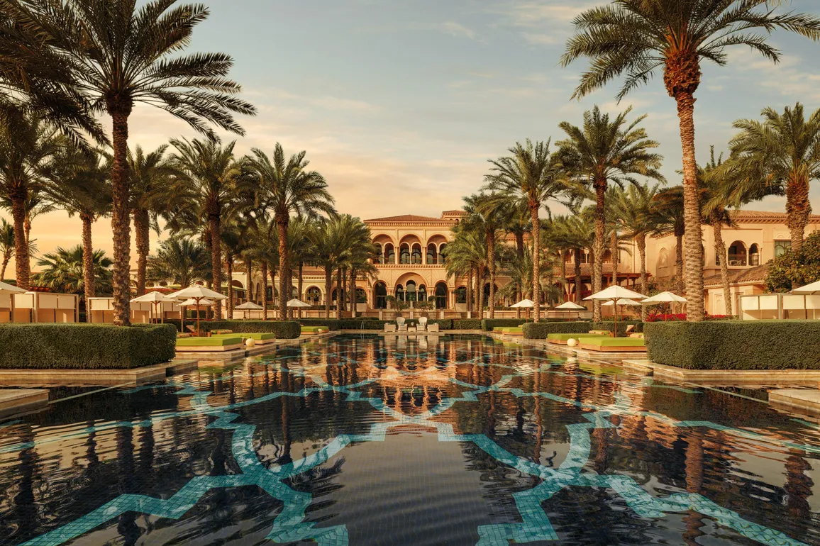 One&Only The Palm — pool exterior