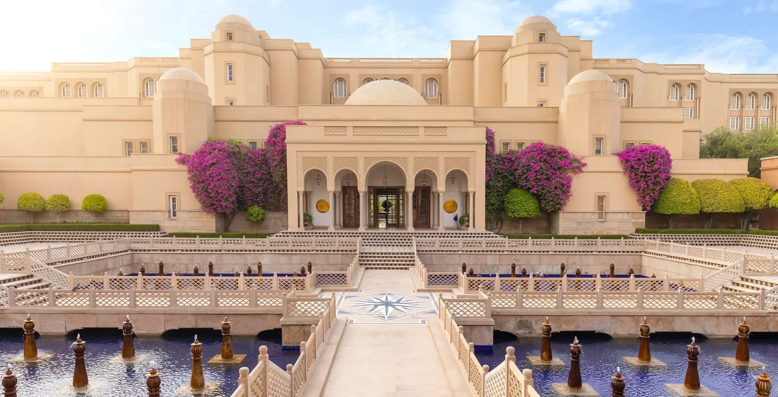 Taj Mahal vista from The Oberoi Amarvilas
