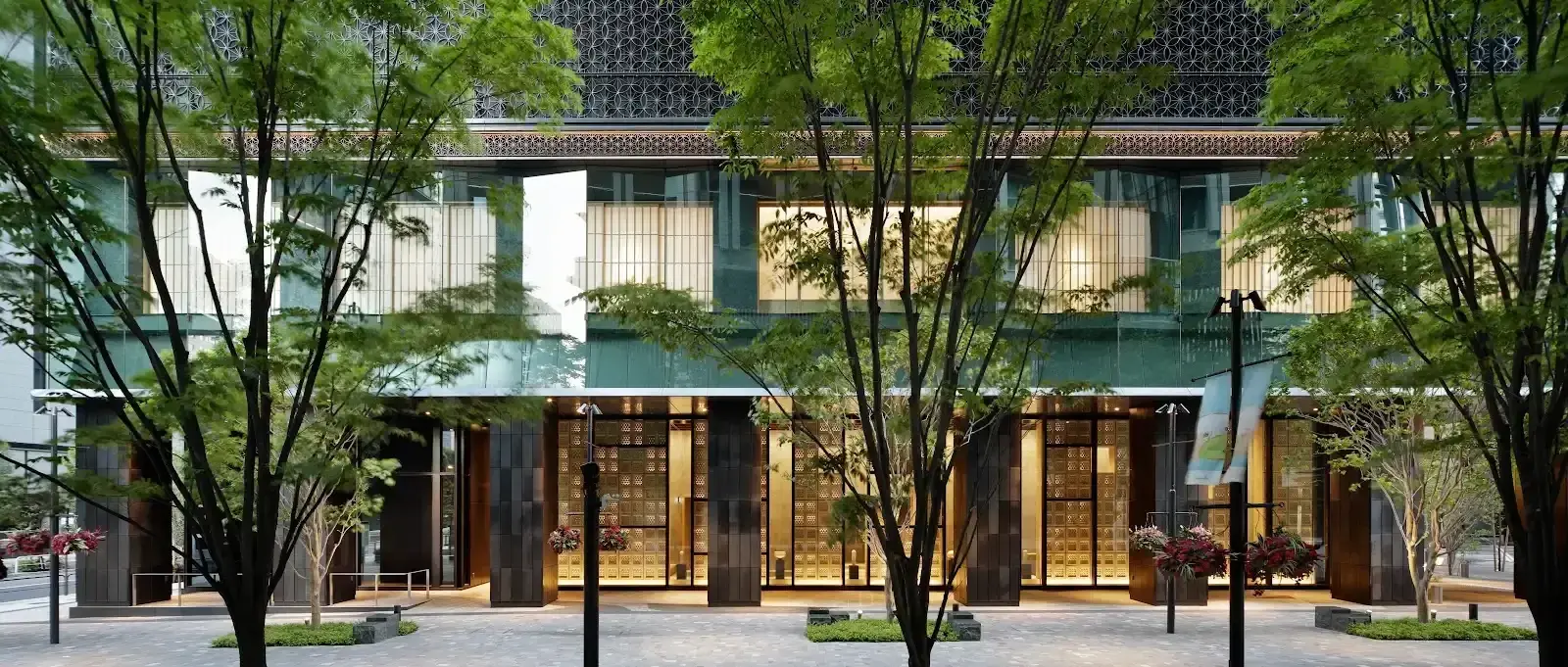 facade 2 at Hoshinoya Tokyo