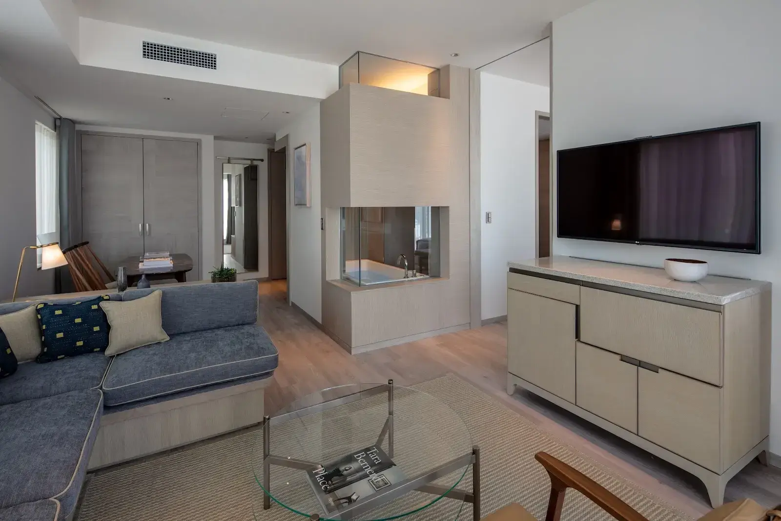 suite interior at Zentis Osaka