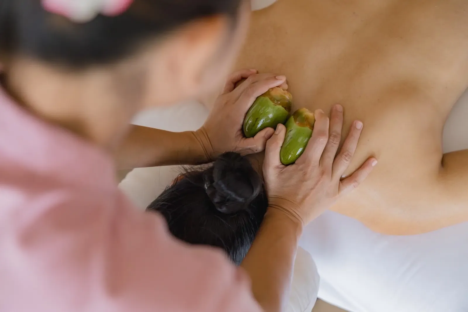 spa massage at Kuda Villingili