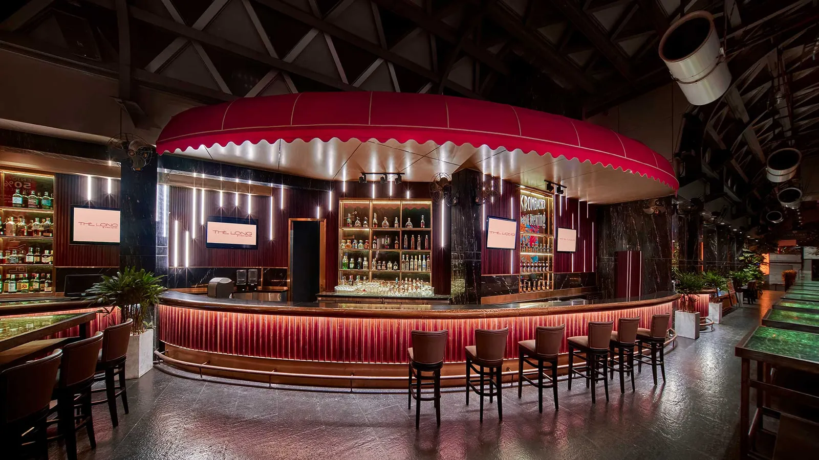The Reverie Saigon — dining, press photograph from the official property site