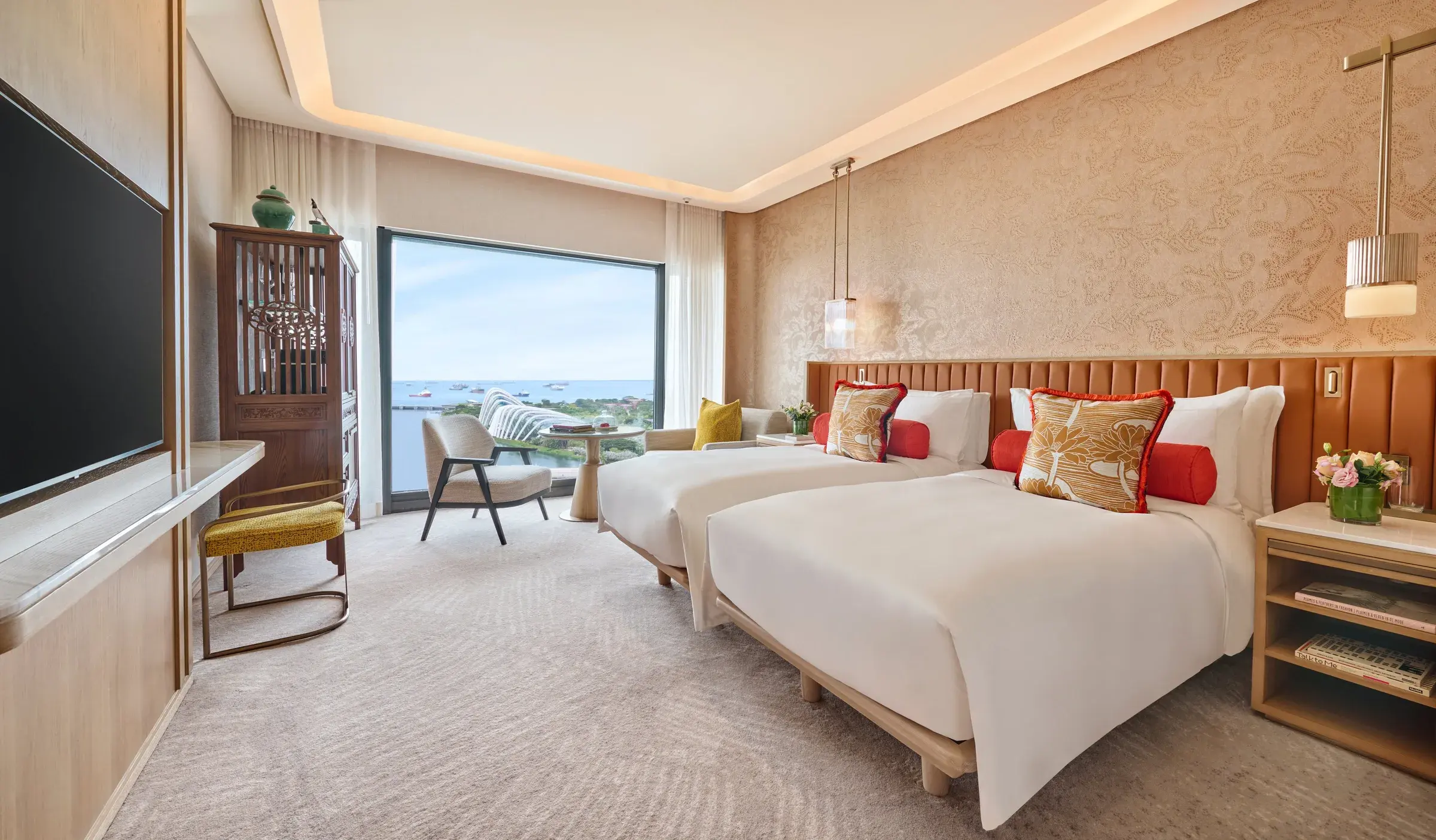 Mandarin Oriental Singapore — room, press photograph