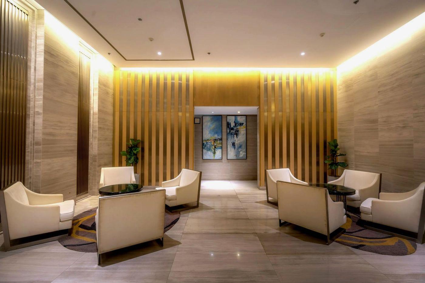 Dubai’s Rove Hotels Targets Saudi Arabia’s Opening Watch: What Luxury Travelers Should Know shown as a premium editorial travel planning scene tied to Reopening, Room-category, Dubai. Planning consequence detail.