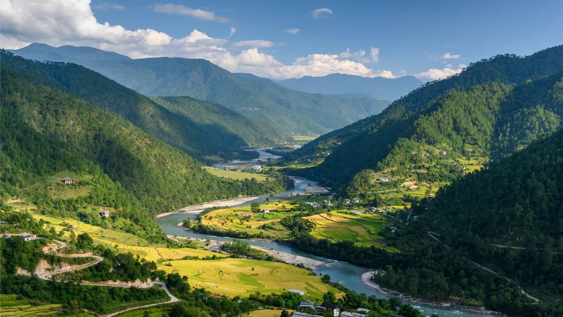 punakha valley bhutan for &Beyond Punakha River Lodge, Bhutan: VIAIVE Hotel Guide.